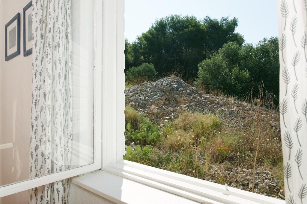 Gospodarstwo wiejskie Robinson House Nicolina Hvar Town